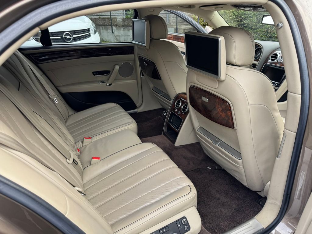 Bentley Flying Spur 2014