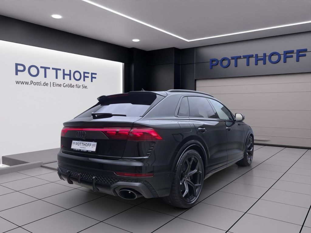 Audi RSQ8 2025