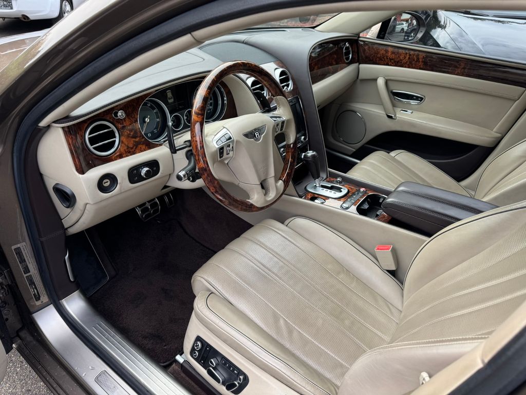 Bentley Flying Spur 2014