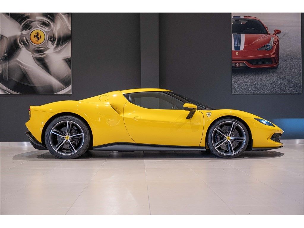 Ferrari 296 GTB 2023