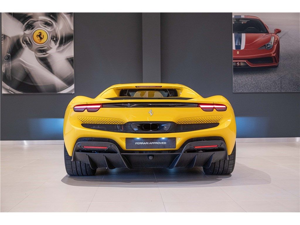 Ferrari 296 GTB 2023