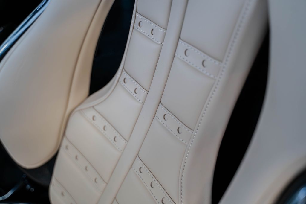 Ferrari 296 GTS 2025