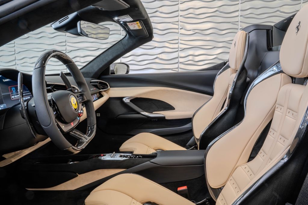 Ferrari 296 GTS 2025