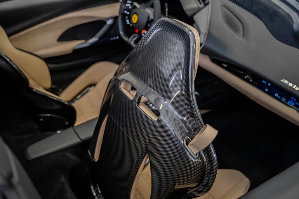 Ferrari 296 GTS 2025