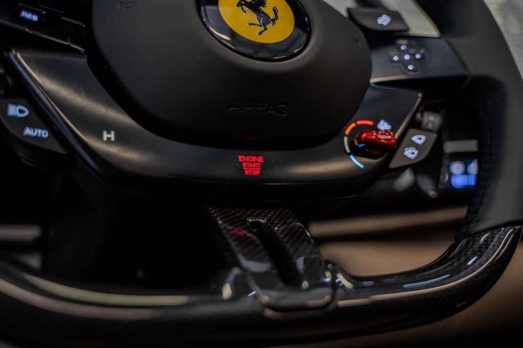 Ferrari 296 GTS 2025