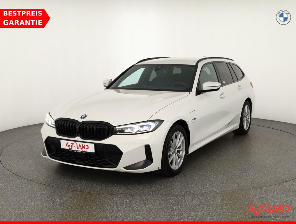 BMW 330 2022