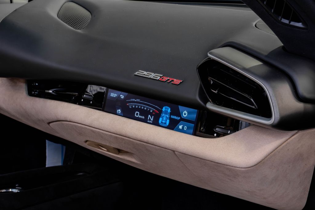 Ferrari 296 GTS 2025