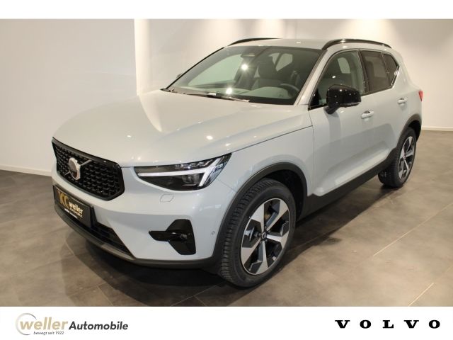 Volvo XC40 2025