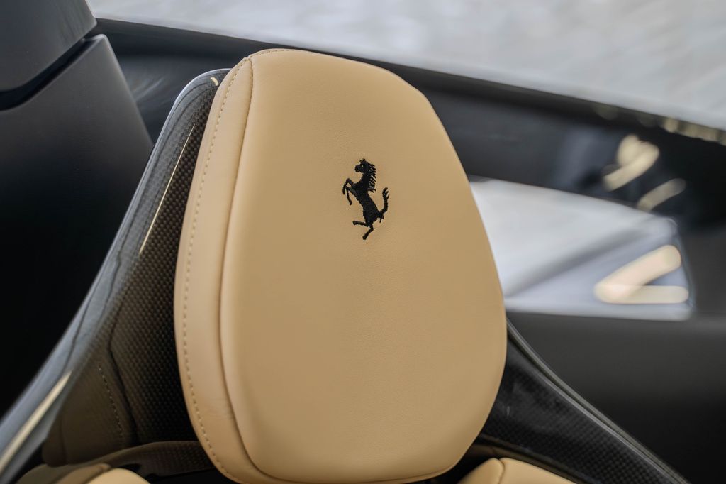 Ferrari 296 GTS 2025