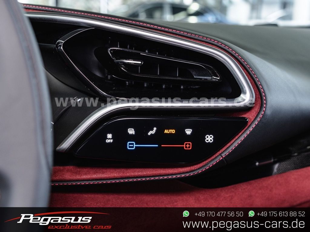 Ferrari 296 GTB 2023