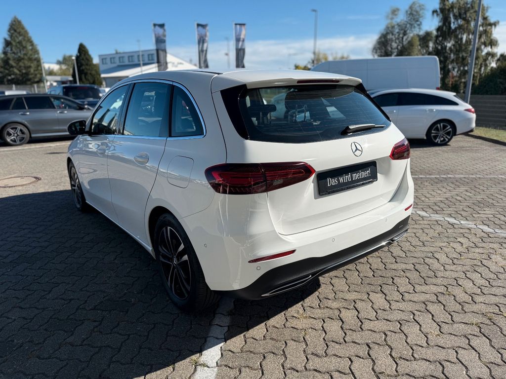 Mercedes-Benz B 200 2024