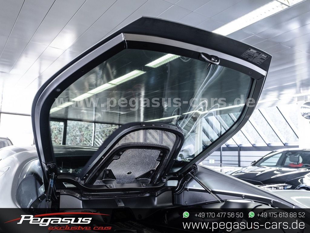 Ferrari 296 GTB 2023