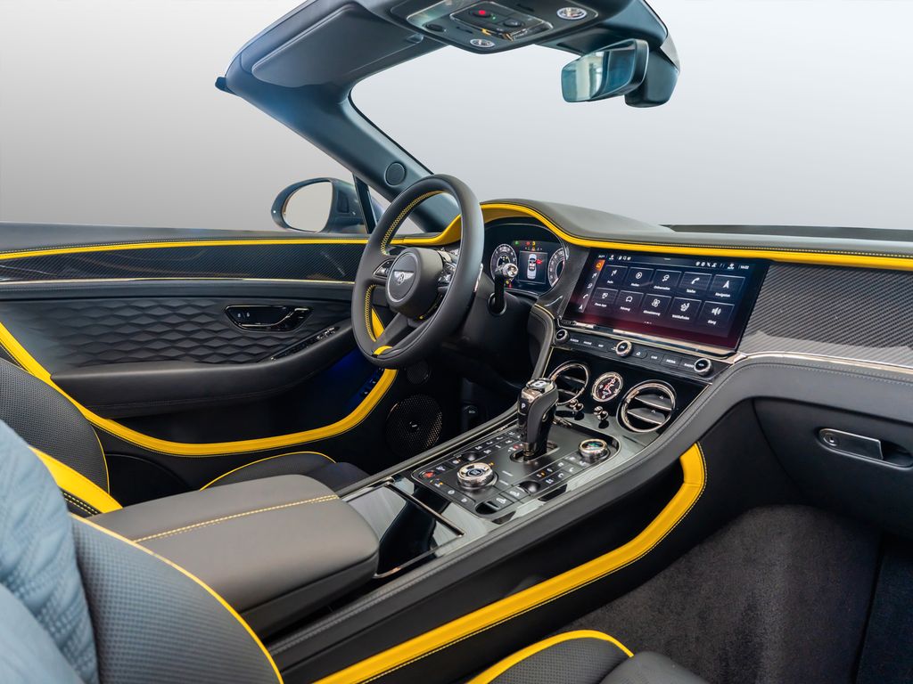 Bentley Continental GTC 2025