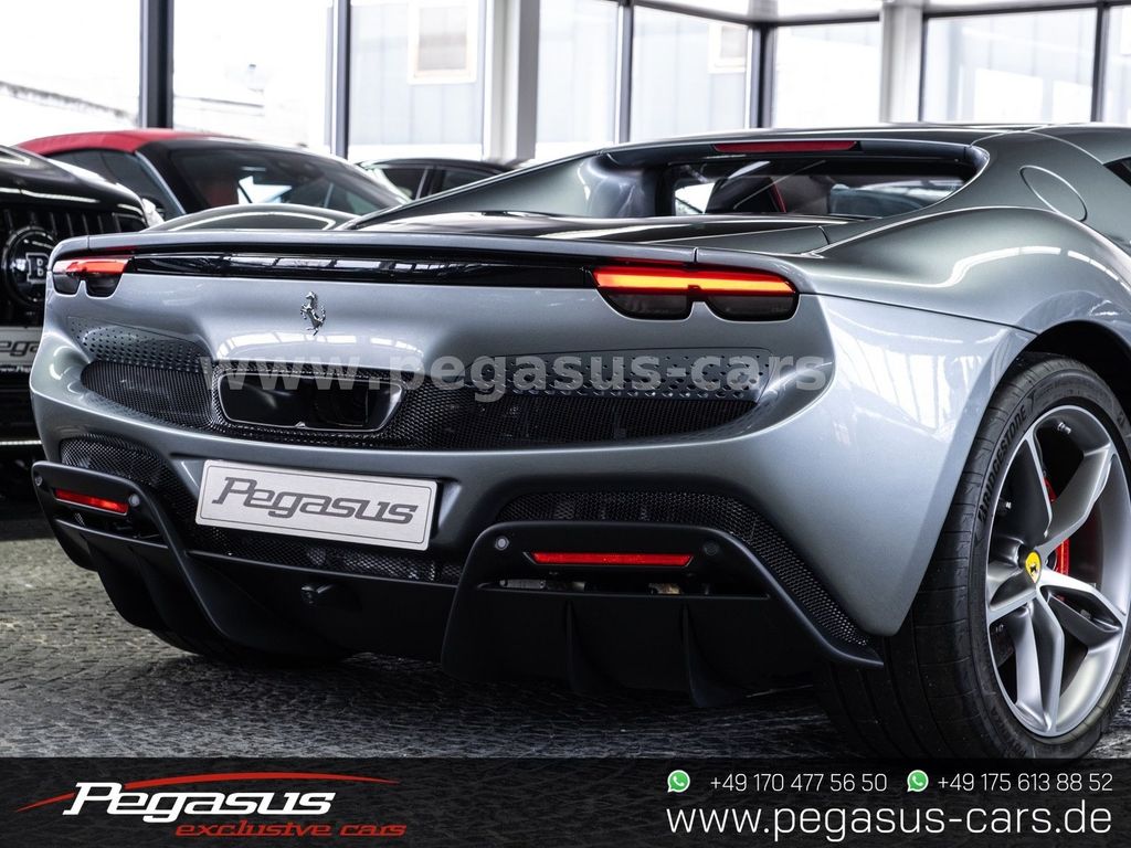 Ferrari 296 GTB 2023