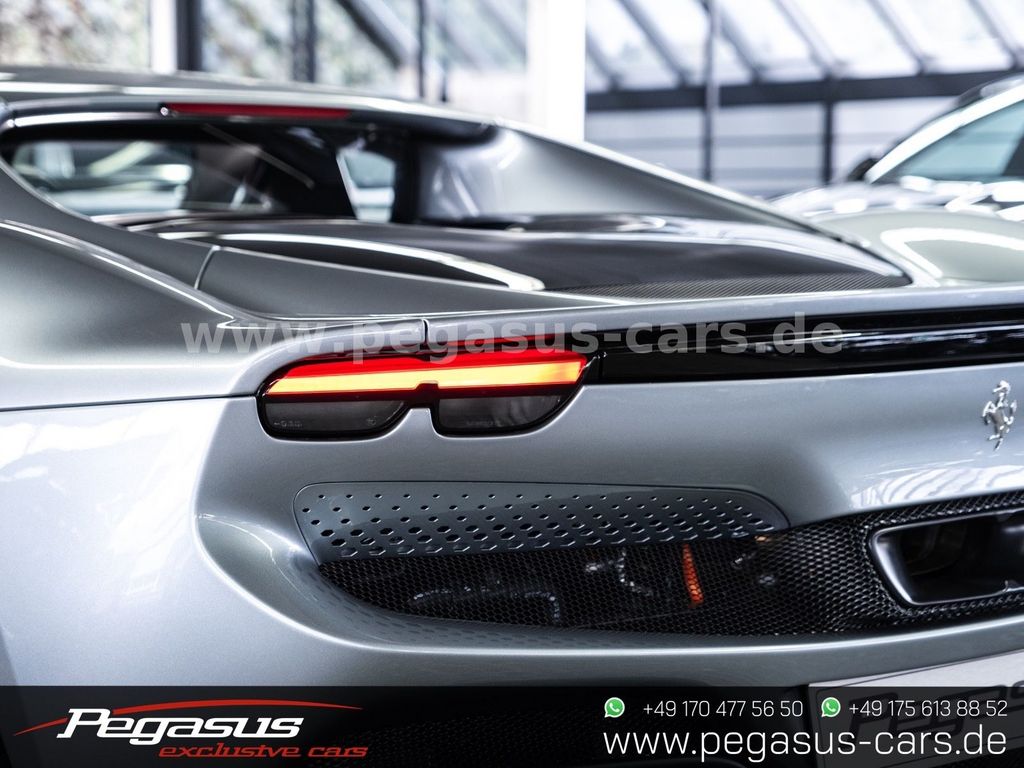 Ferrari 296 GTB 2023