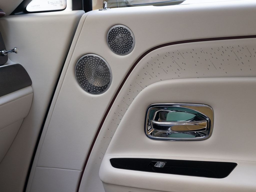 Rolls-Royce Spectre 2023