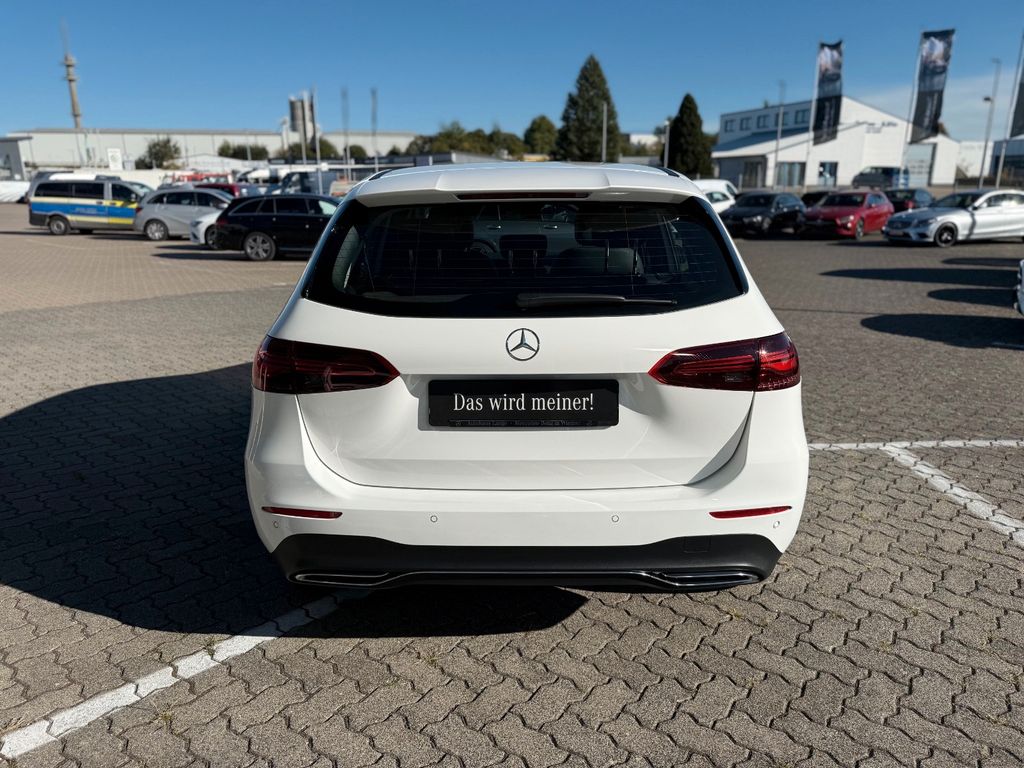 Mercedes-Benz B 200 2024