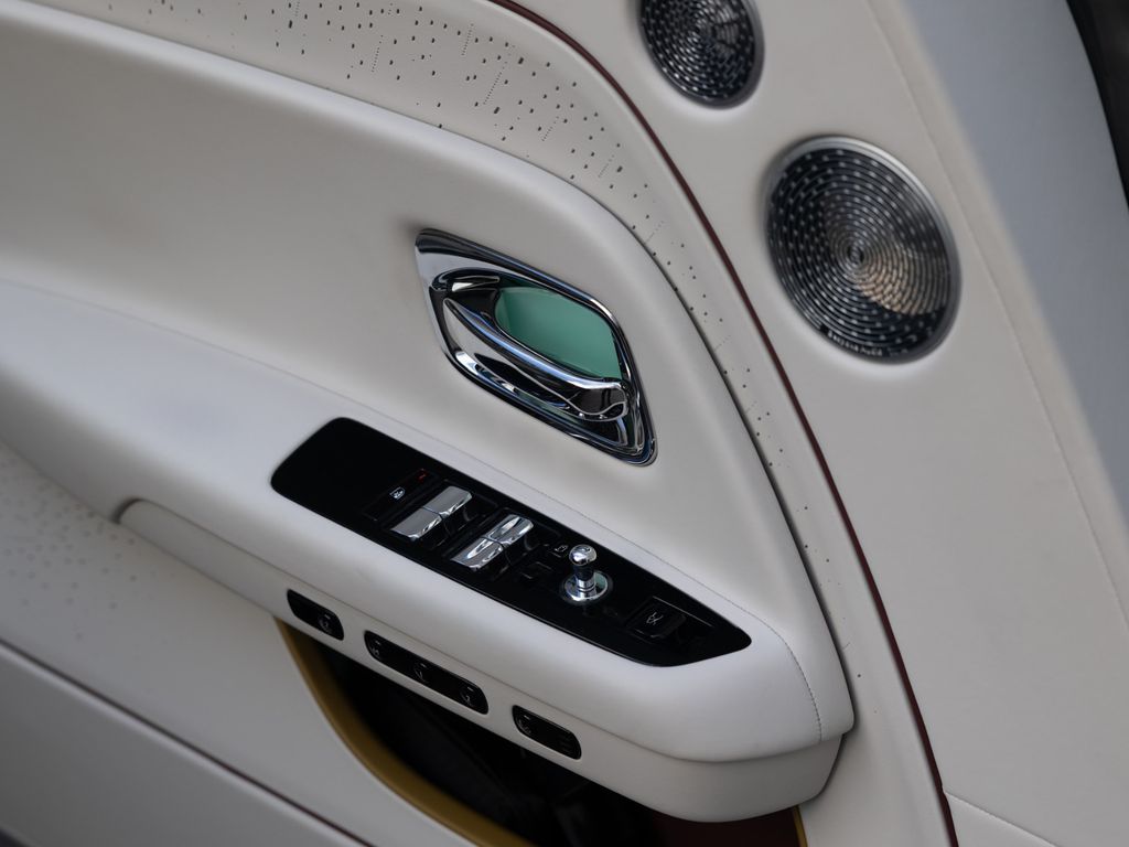 Rolls-Royce Spectre 2023