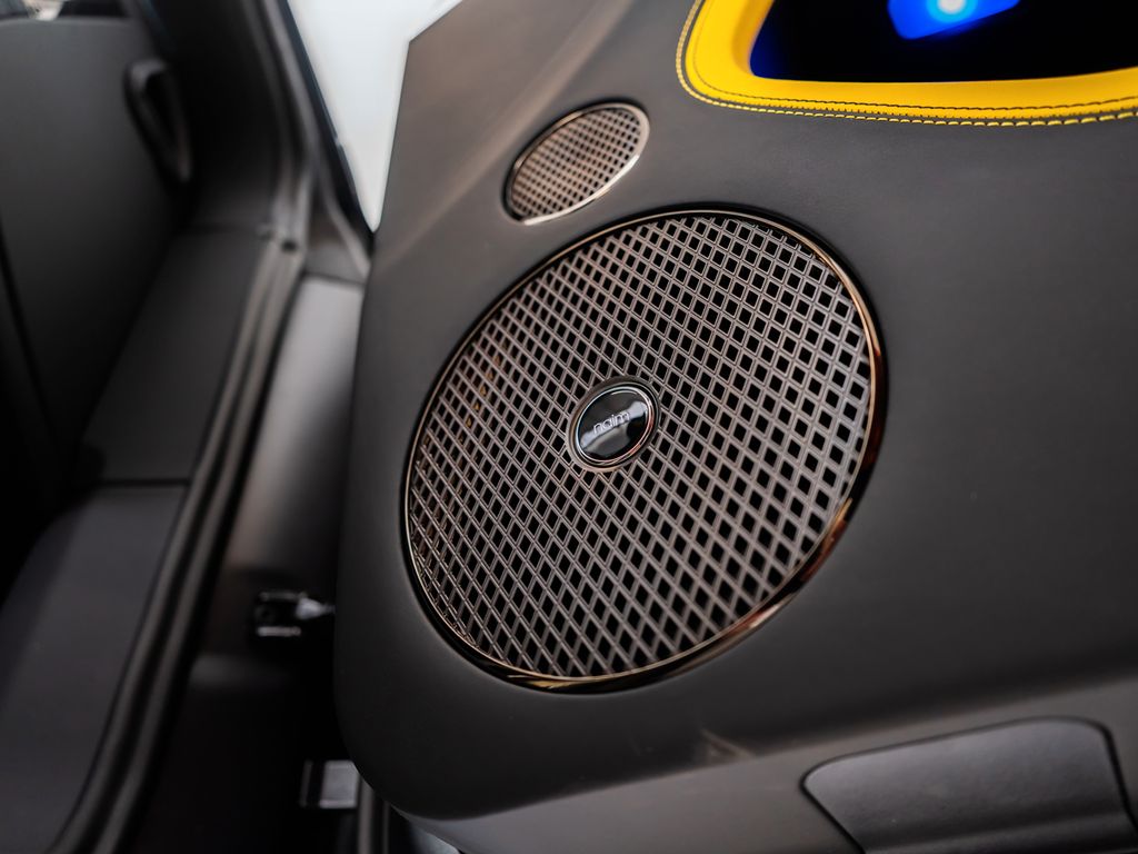 Bentley Continental GTC 2025