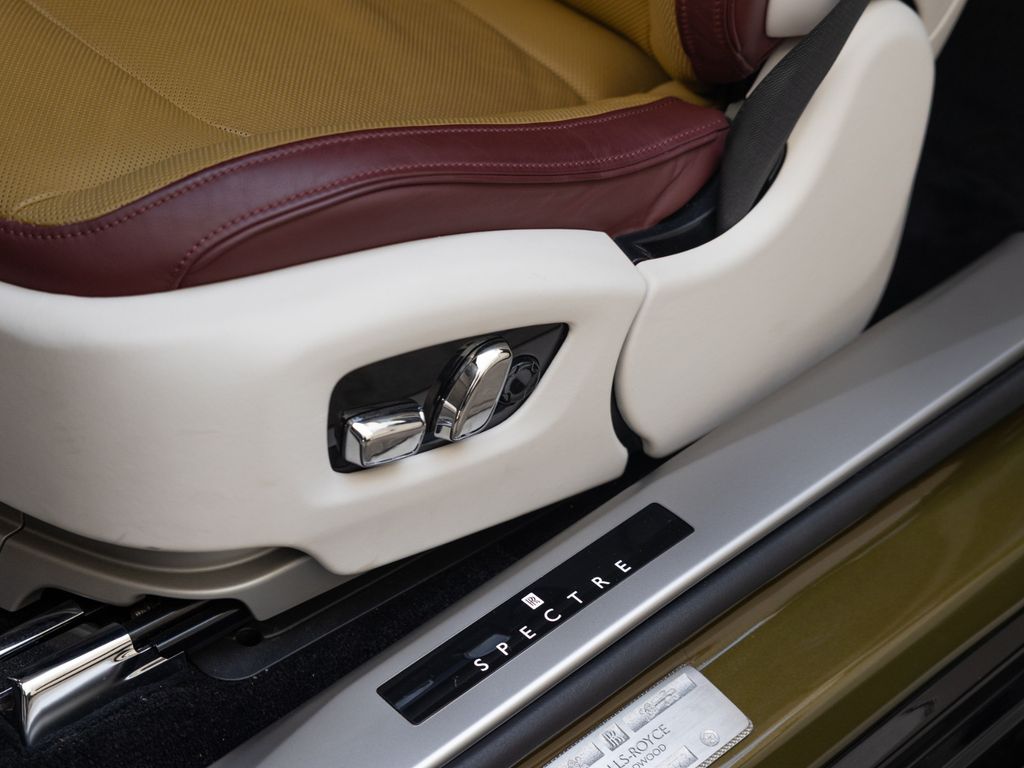 Rolls-Royce Spectre 2023