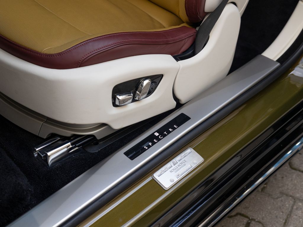 Rolls-Royce Spectre 2023