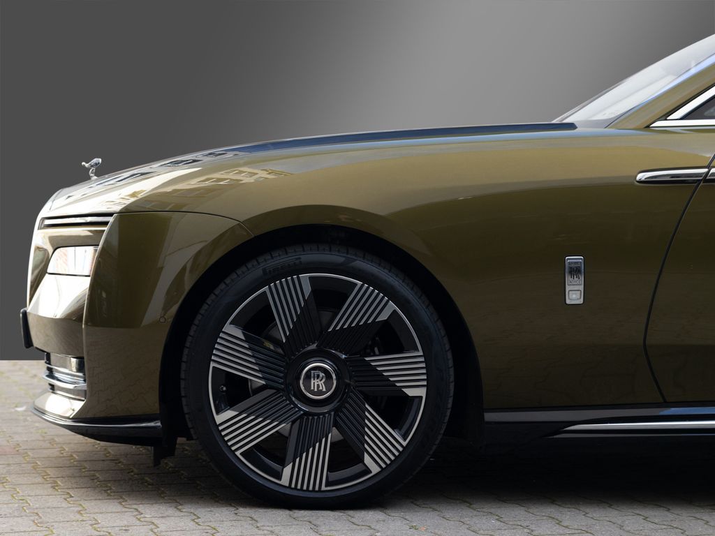 Rolls-Royce Spectre 2023