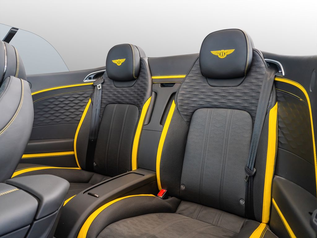 Bentley Continental GTC 2025