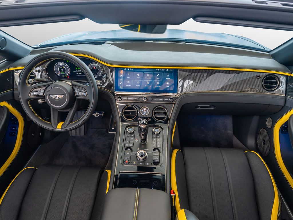 Bentley Continental GTC 2025