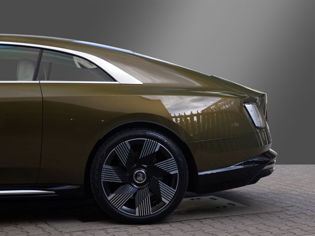 Rolls-Royce Spectre 2023