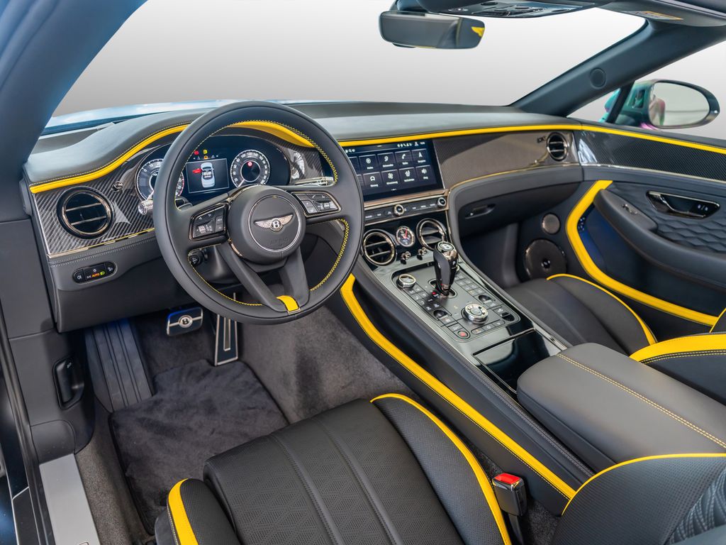 Bentley Continental GTC 2025
