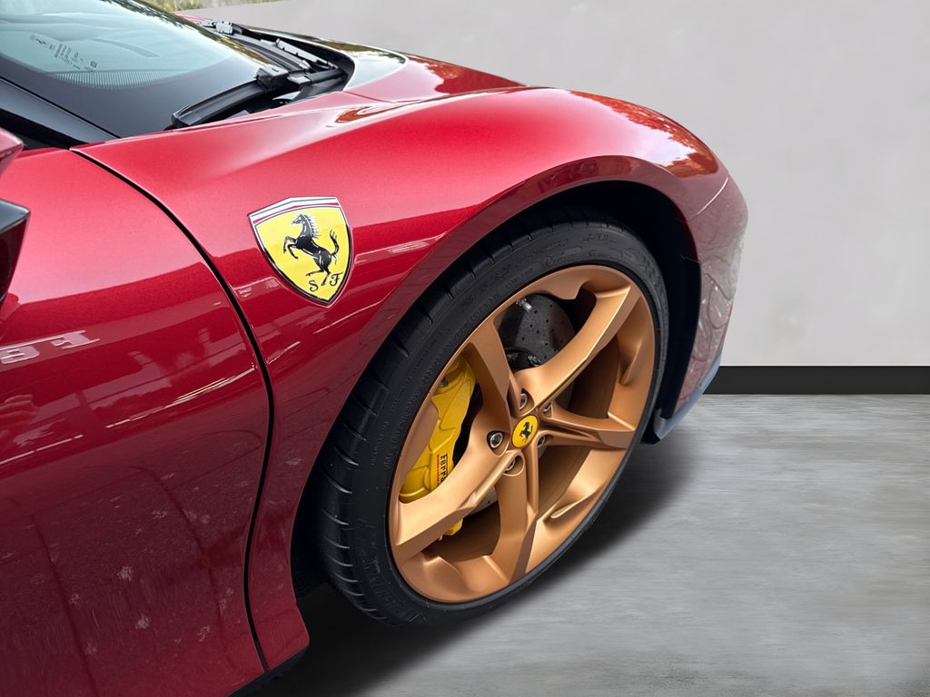 Ferrari SF90 2025