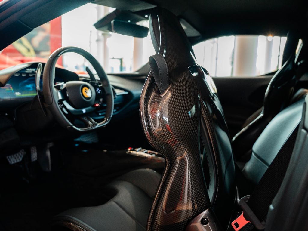 Ferrari SF90 2024