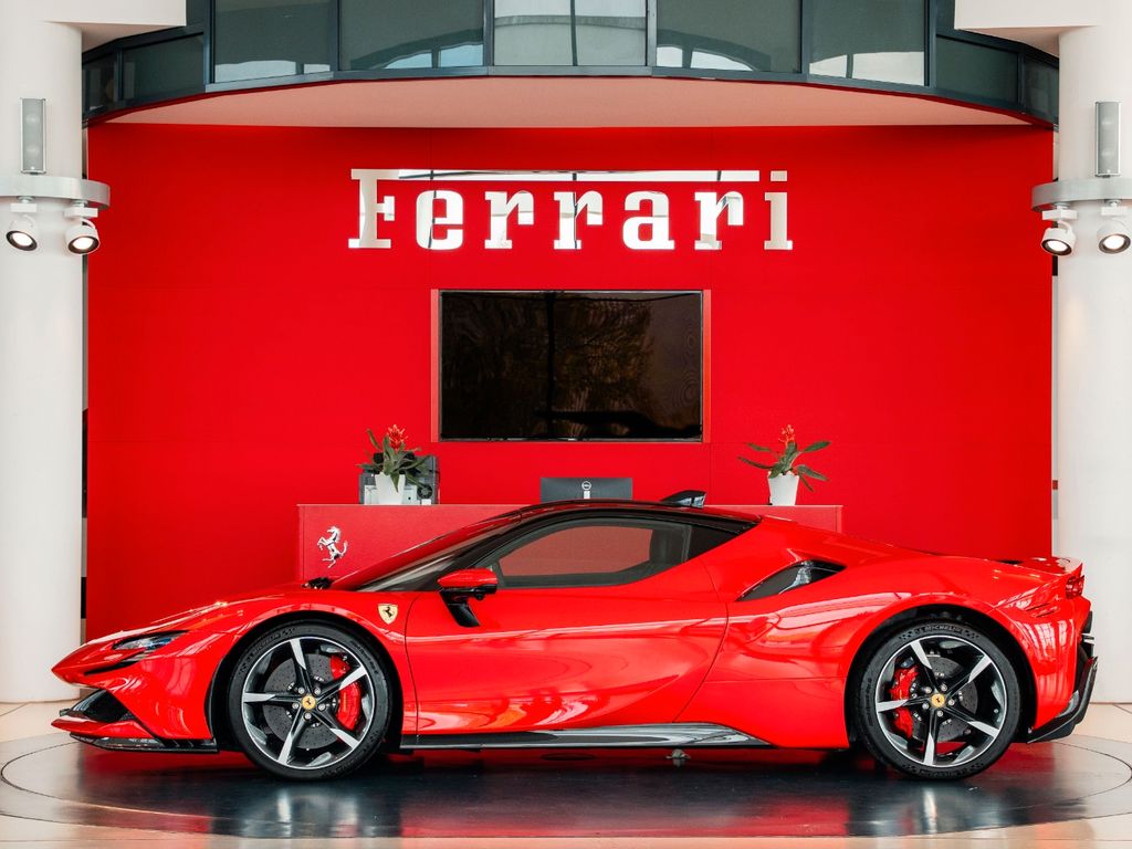 Ferrari SF90 2024