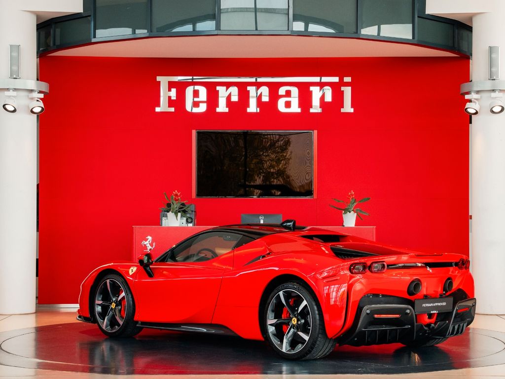 Ferrari SF90 2024