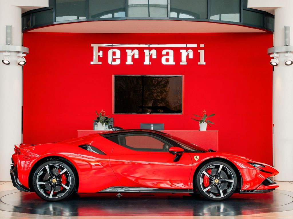 Ferrari SF90 2024