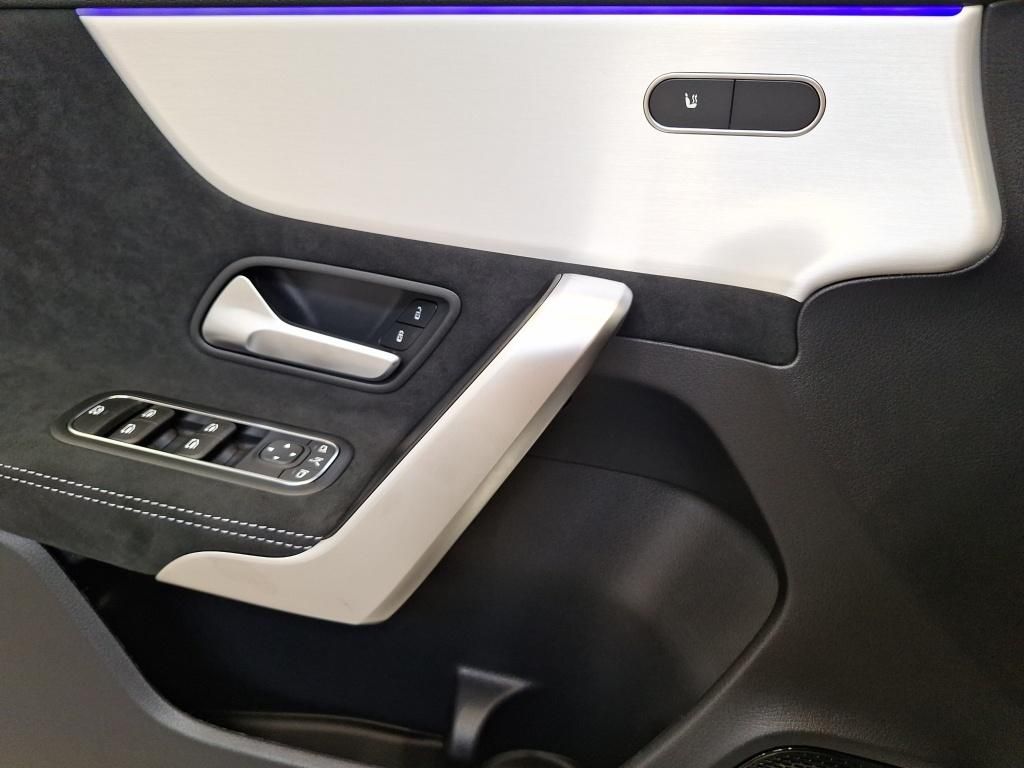 Mercedes-Benz A 200 2025