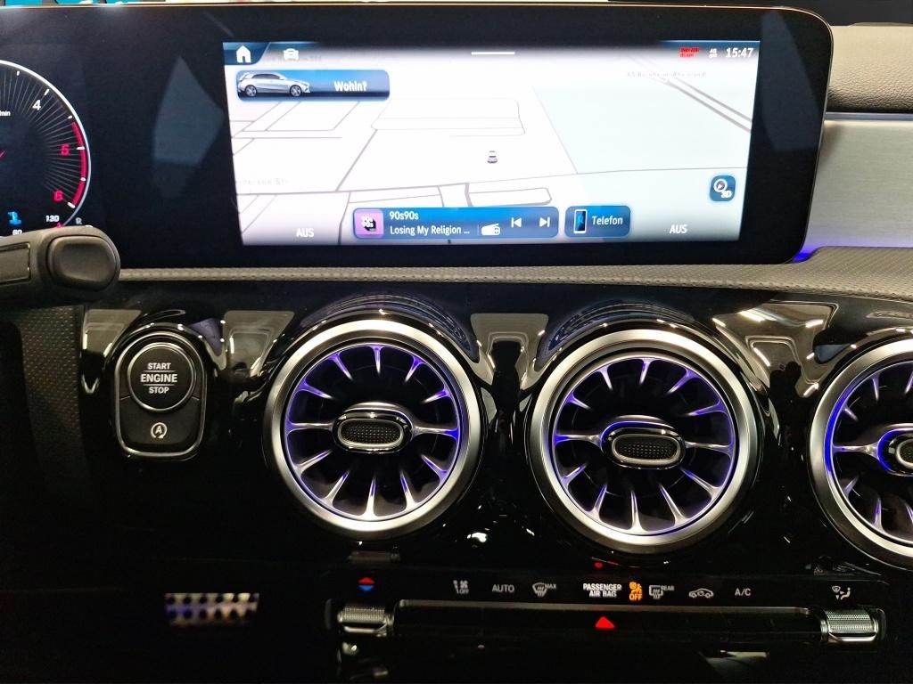 Mercedes-Benz A 200 2025