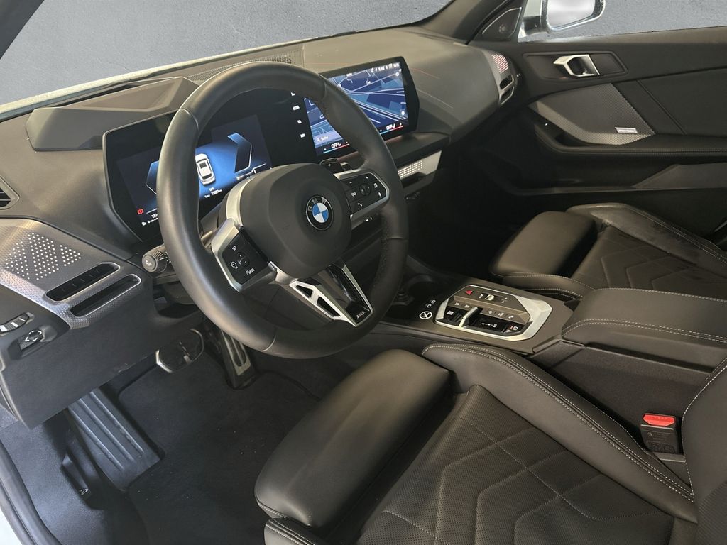 BMW 120 2024