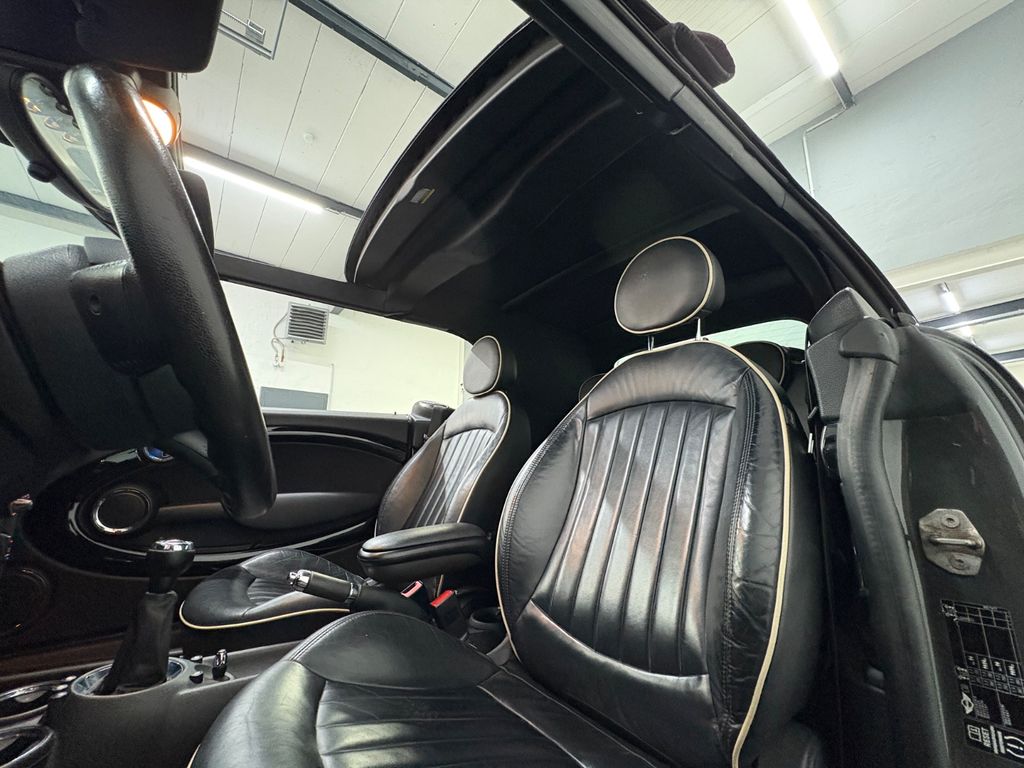 MINI Cooper S 2011