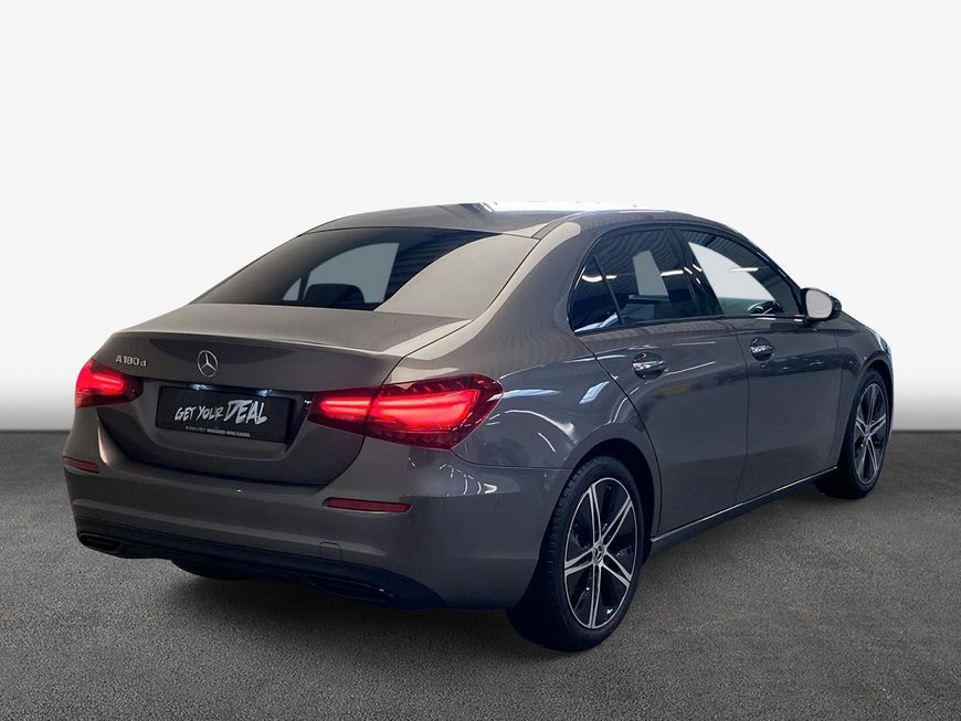 Mercedes-Benz A 180 2025