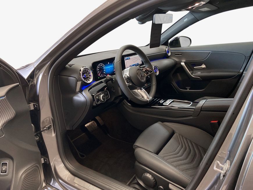 Mercedes-Benz A 180 2025