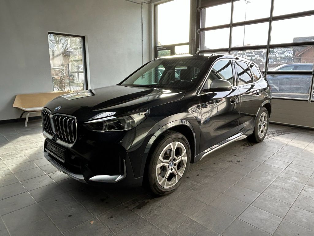 BMW iX1 2023