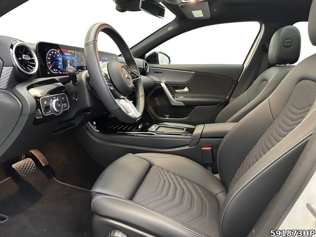 Mercedes-Benz A 250 2024