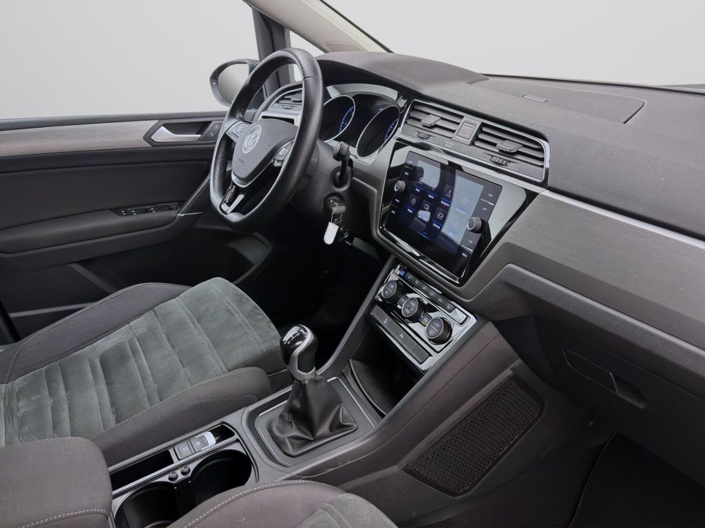 Volkswagen Touran 2021