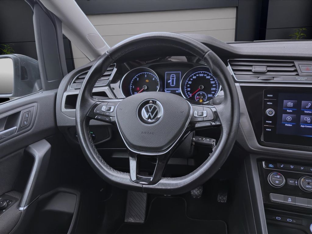 Volkswagen Touran 2021