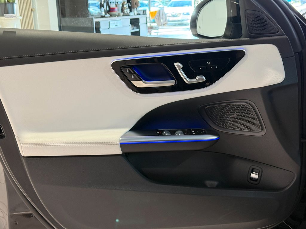 Mercedes-Benz C 300 2024