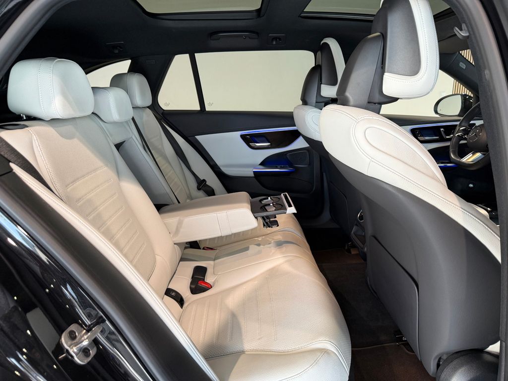 Mercedes-Benz C 300 2024