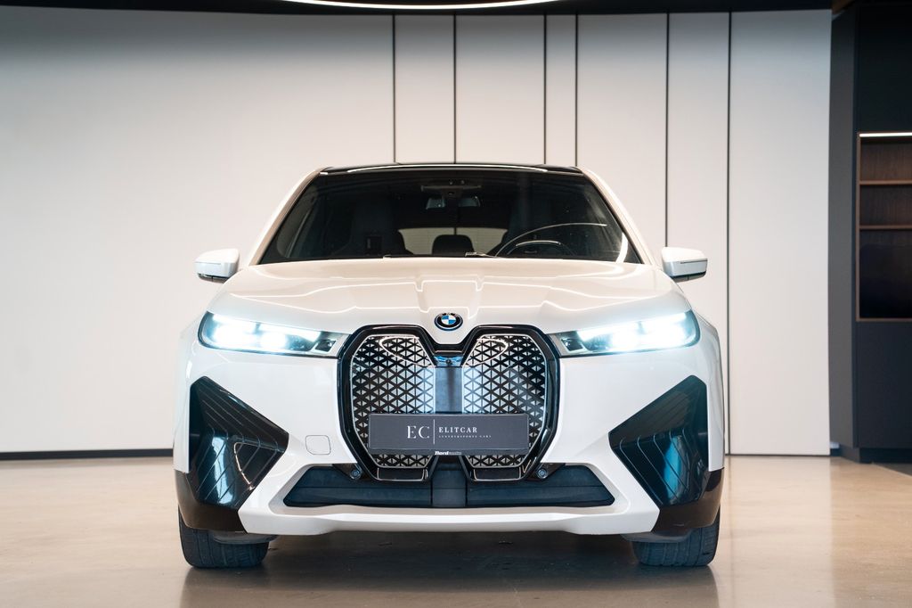 BMW iX 2021