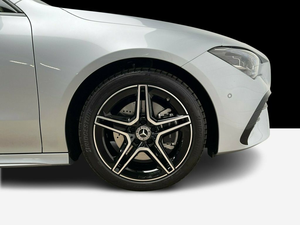Mercedes-Benz CLA 200 2025