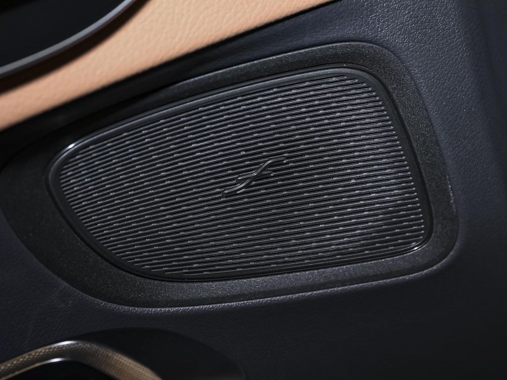 Mercedes-Benz CLE 180 2025